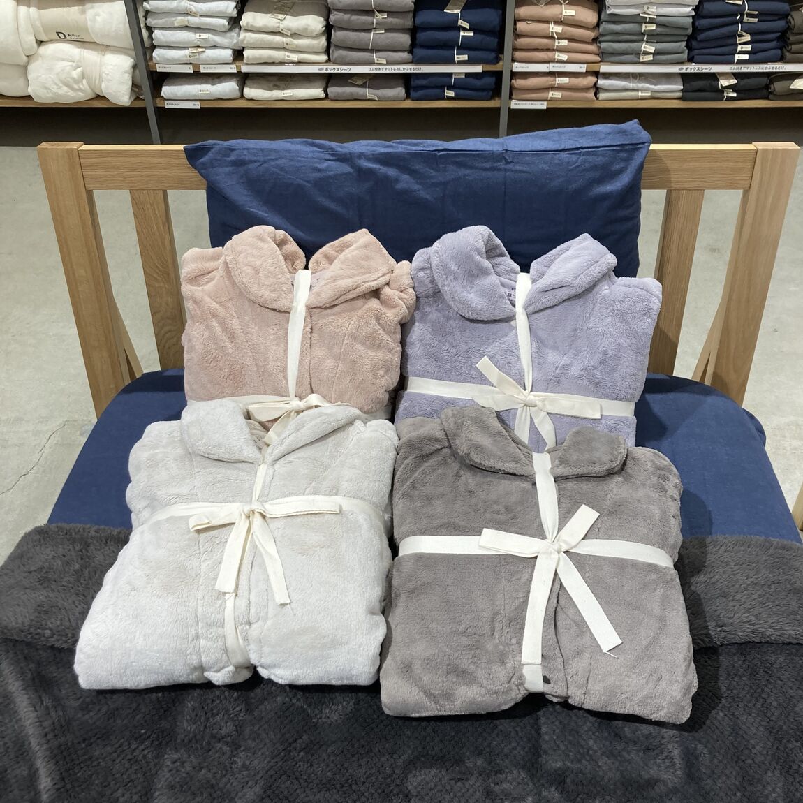 新品タグ付 無印良品 新作着る毛布 パジャマ ライラック XL 匿名送 MUJI 新品タグ付 無印良品 新作着る毛布 パジャマ ライラック XL 匿名送